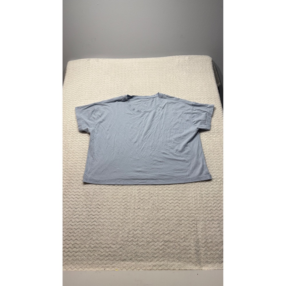 Lululemon Cates Tee Pastel Blue Relaxed Fit Short Sleeve Crop T-Shirt 4988